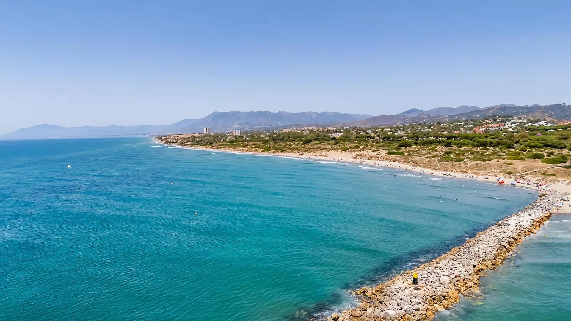 Villa Calmamar Cabopino Beachfront In Marbella Espanha